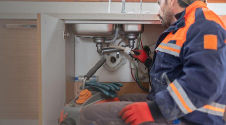 Expert burst pipe repair services in Bastian, VA